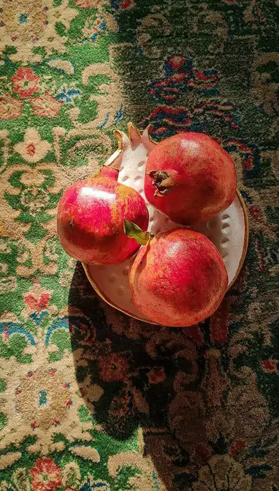 عکس انار شب یلدا برای پروفایل