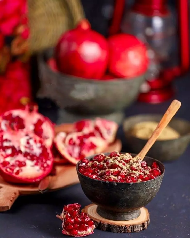 عکس انار شب یلدا برای پروفایل