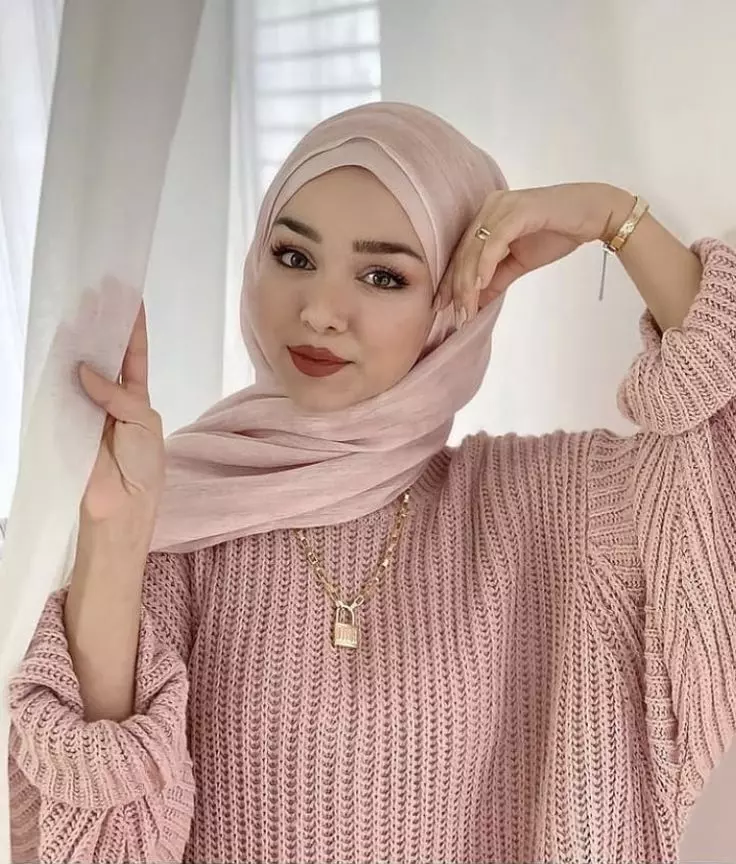 عکس دختر واقعی با حجاب