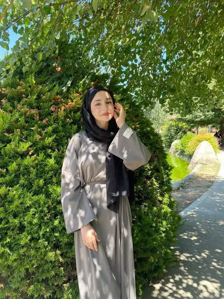 عکس دختر واقعی با حجاب