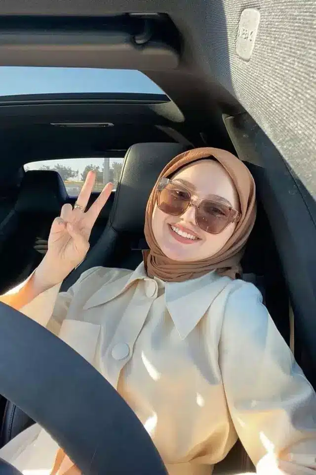 عکس دختر واقعی با حجاب