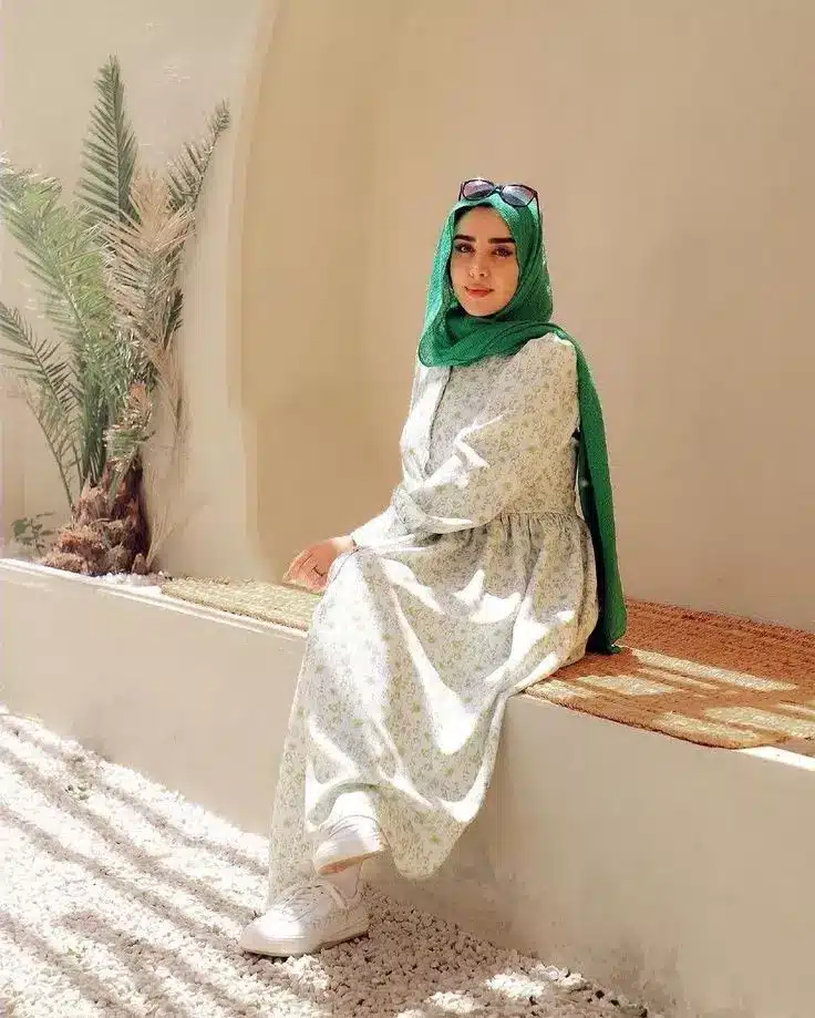 عکس دختر واقعی با حجاب