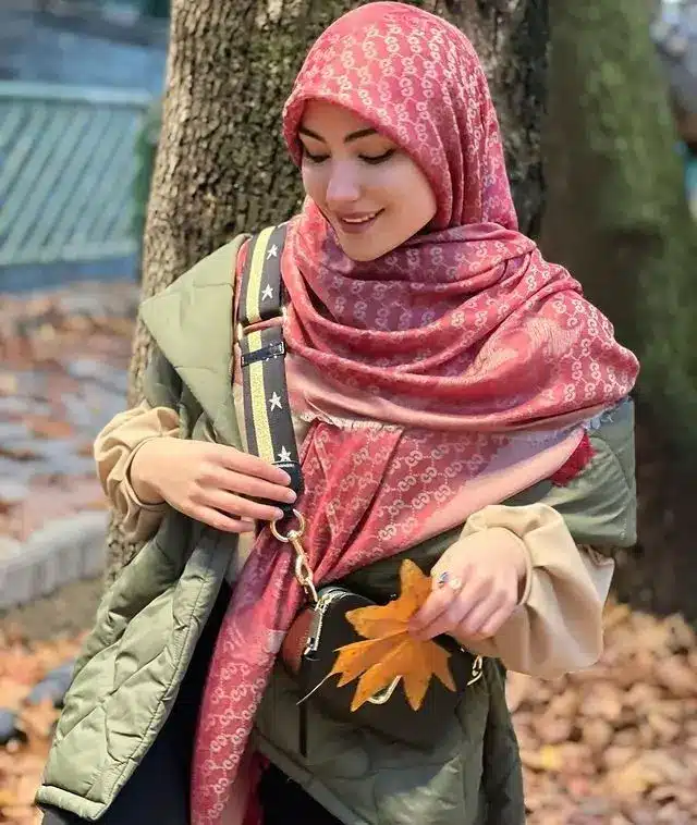 عکس دختر واقعی با حجاب