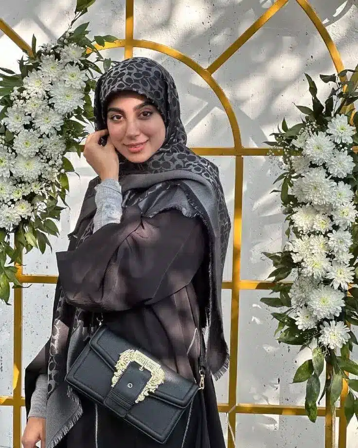 عکس دختر واقعی با حجاب