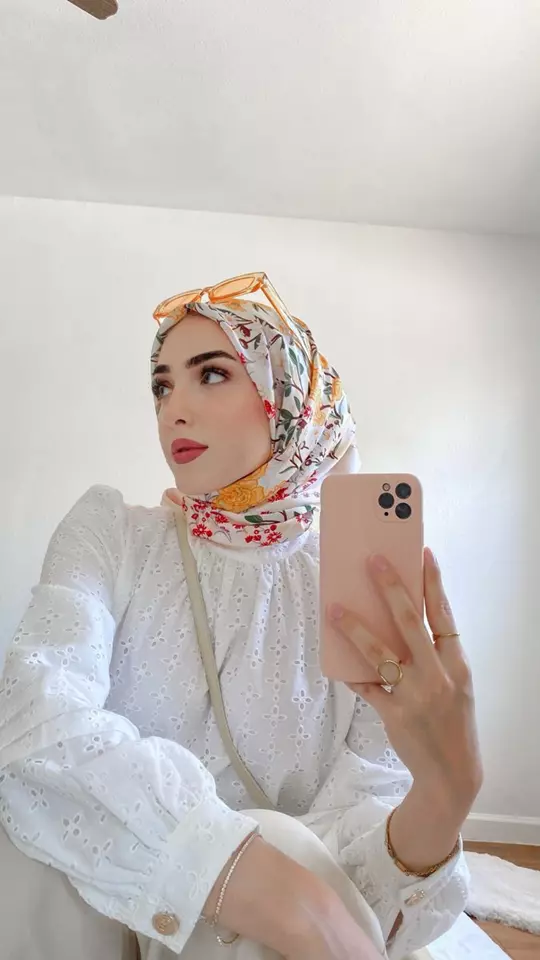 عکس دختر واقعی با حجاب