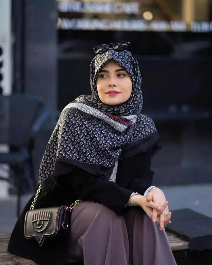 عکس دختر واقعی با حجاب