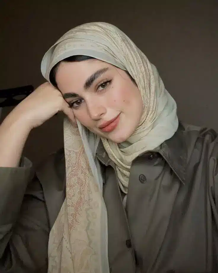 عکس دختر واقعی با حجاب