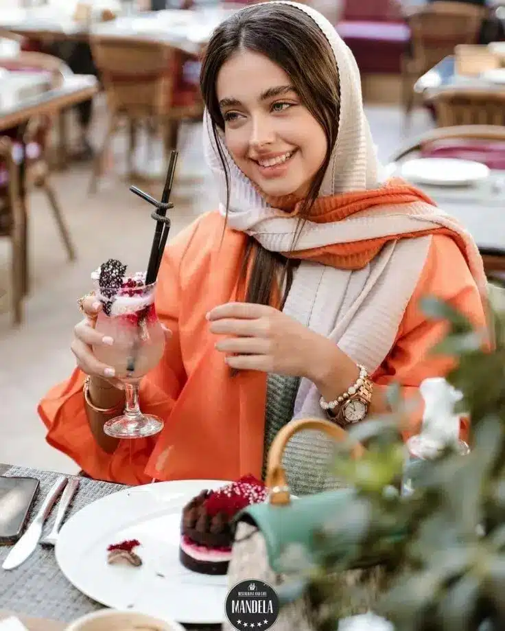 عکس دختر واقعی برای پروفایل | شیک، خاص و مناسب اینستا، روبیکا و واتساپ