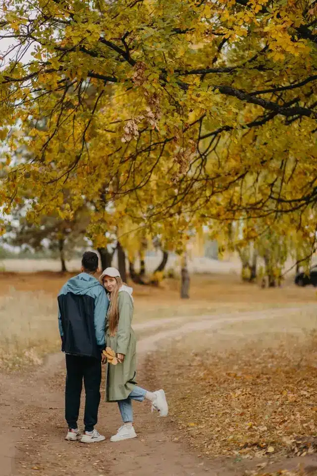 عکس عاشقانه پاییزی برای پروفایل