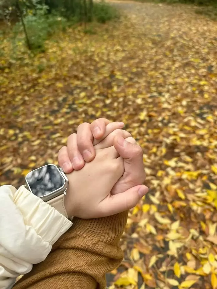 عکس عاشقانه پاییزی برای پروفایل