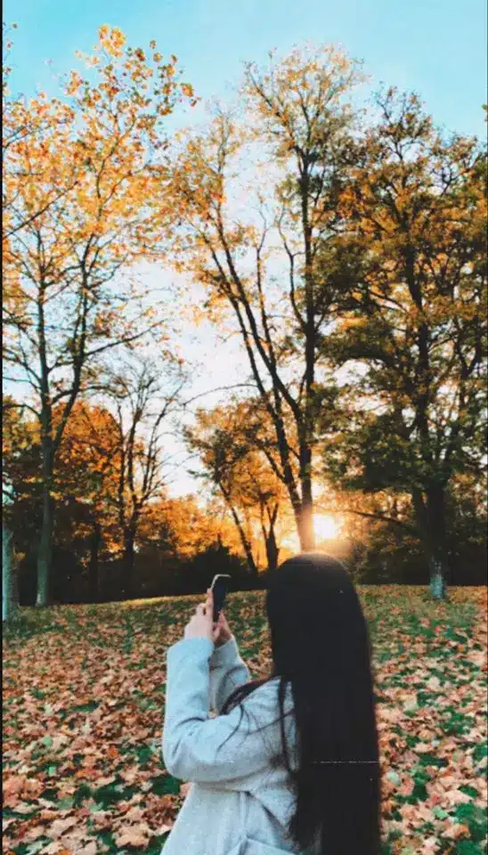 عکس پاییزی دخترانه برای پروفایل