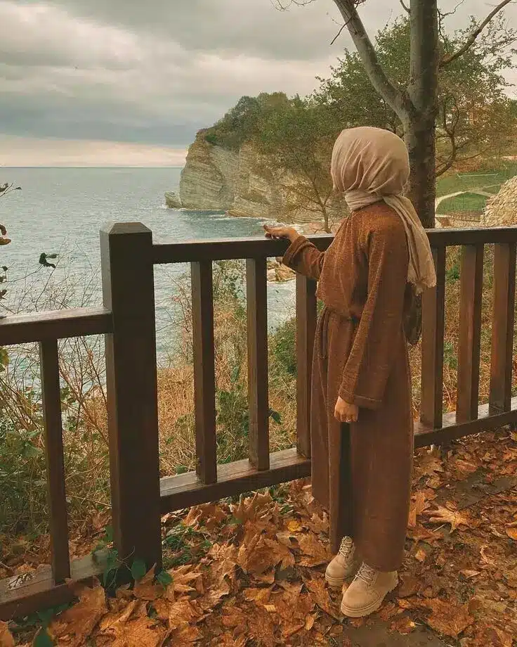 عکس پاییزی دخترانه برای پروفایل