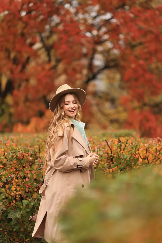 عکس پاییزی دخترانه برای پروفایل