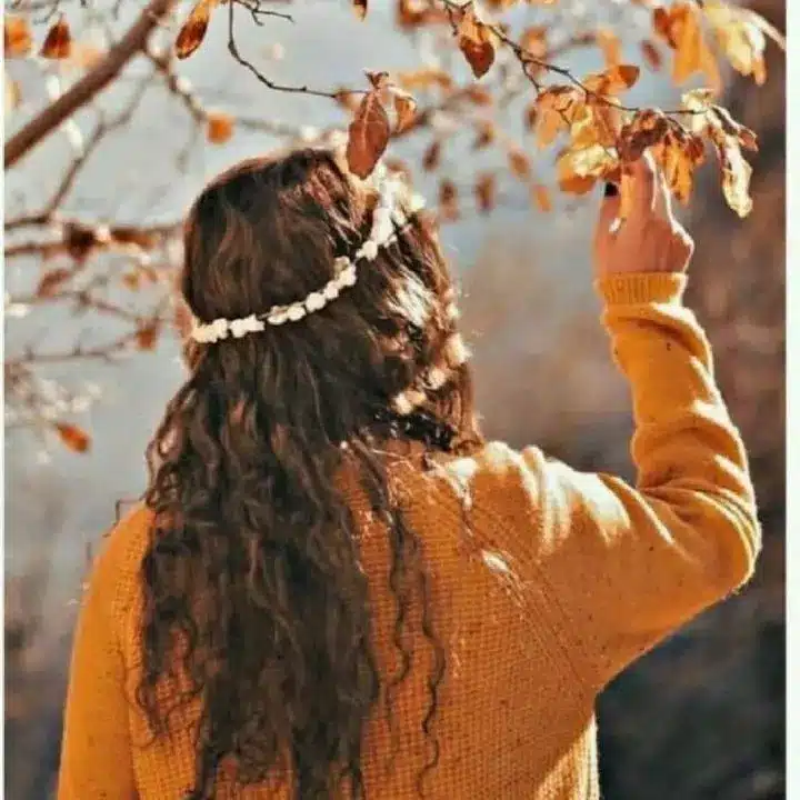 عکس پاییزی دخترانه برای پروفایل