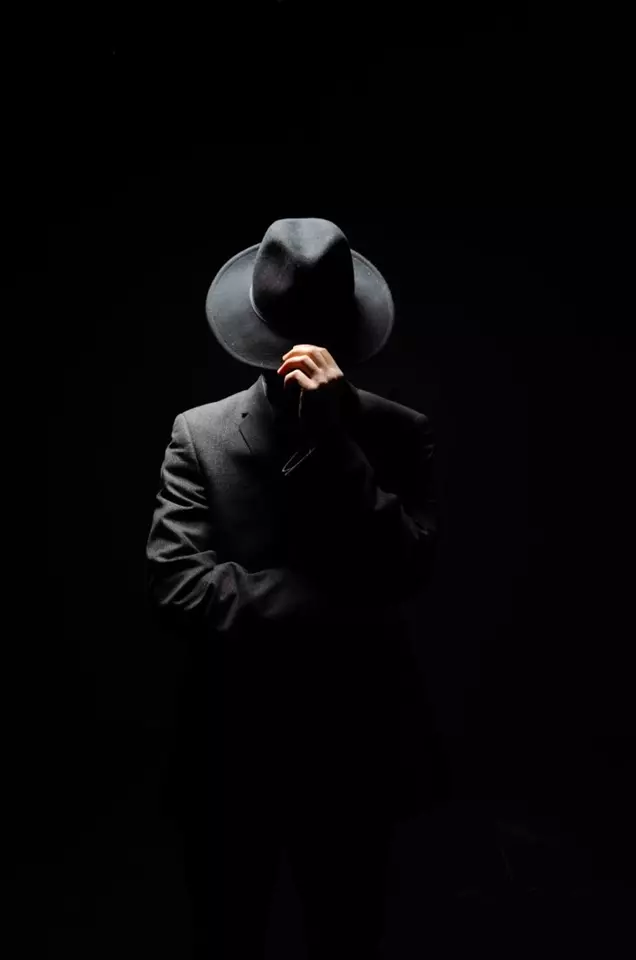 عکس پروفایل مردانه سنگین
