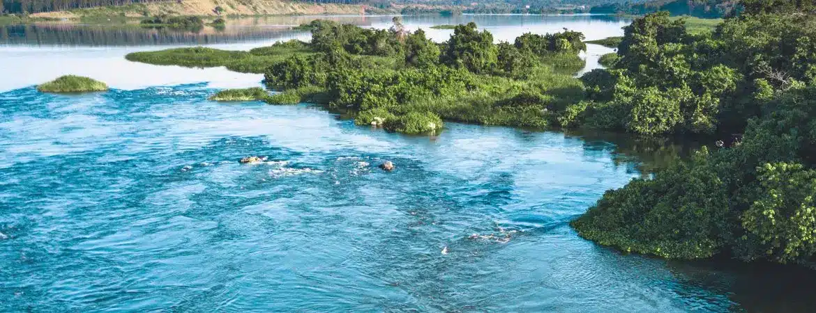 بزرگ‌ترین دریاچه استوایی جهان