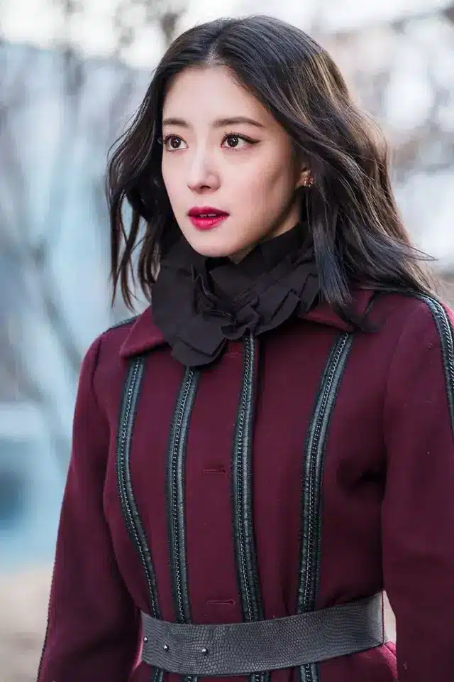 لی سه یونگ (Lee Se Young)؛ بیوگرافی کامل، فیلم‌ها، سریال‌ها و افتخارات