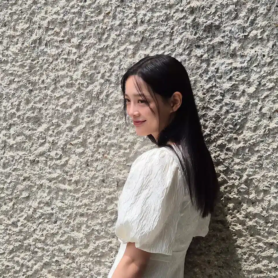 بیوگرافی کیم سه جونگ (Kim Sejeong) بازیگر خواستگاری تجاری + گالری تصاویر