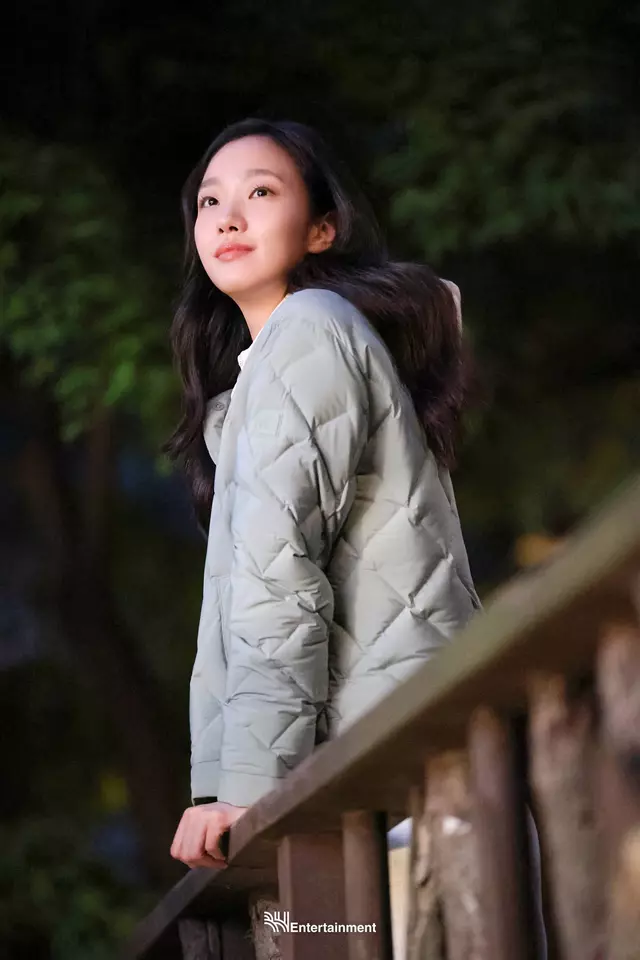 بیوگرافی کیم گو ایون (Kim Go-eun) + تصاویر جدید و متفاوت او