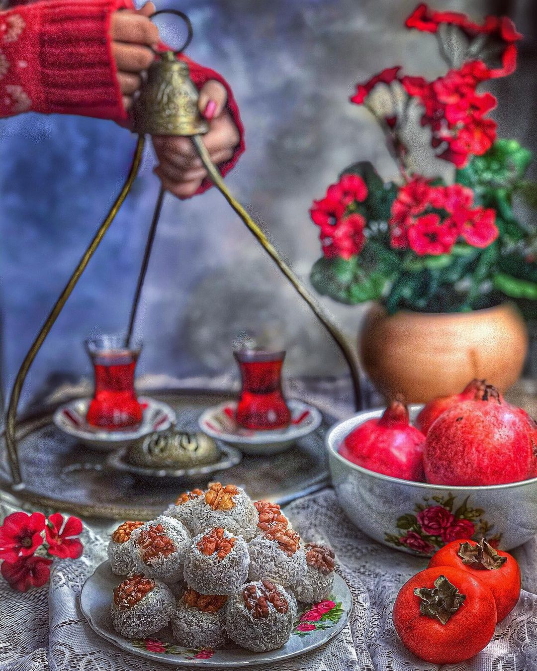 عکس پروفایل شب یلدا دخترانه -3 عکس پروفایل شب یلدا دخترانه شیک و فانتزی