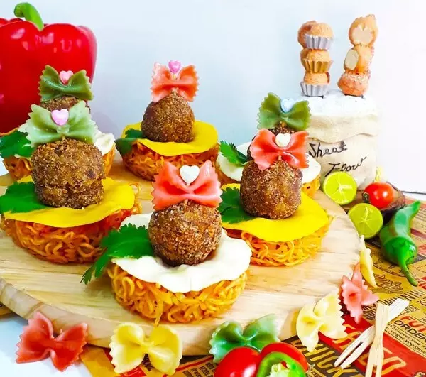 ایده تزیین ماکارونی ساده و شیک برای مدرسه 16 ایده تزیین ماکارونی ساده و شیک برای مدرسه 16