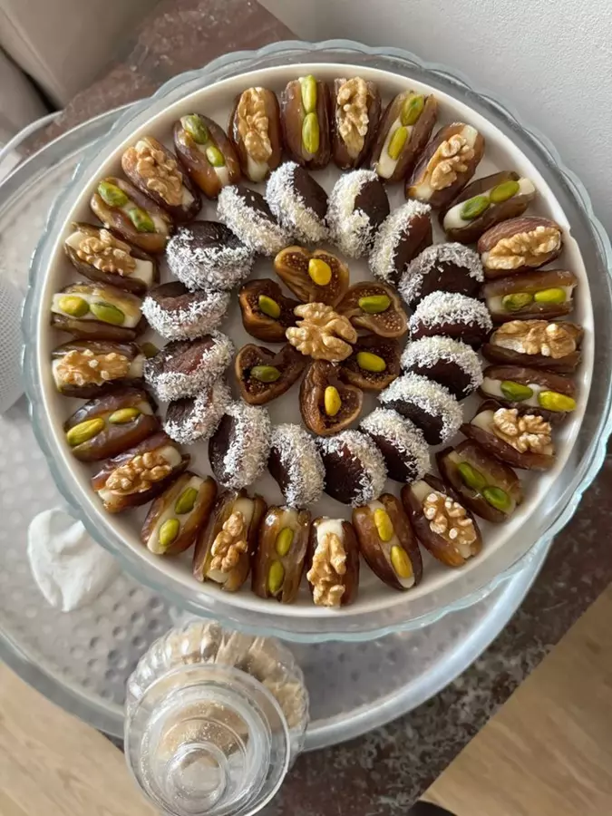 تزیین خرما با پودر نارگیل 21