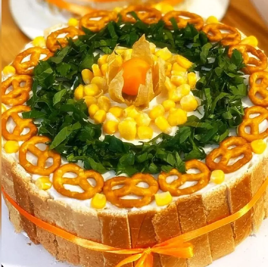 تزیین سالاد الویه با نون تست 2
