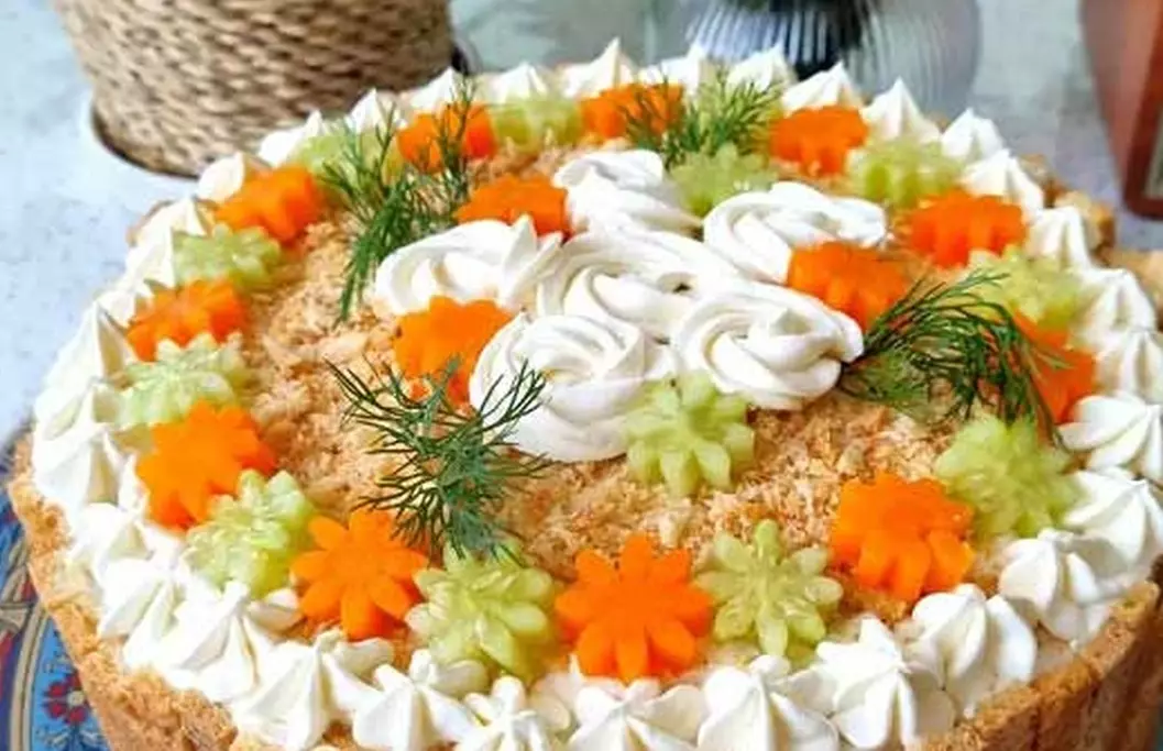 تزیین سالاد الویه با نون تست 7
