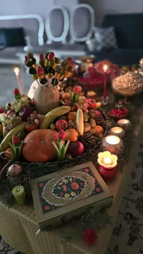 ایده‌های شیک تزییسفره شب یلدا ۱۴۰۴؛ تزیینات ترند امسال! 🍉✨