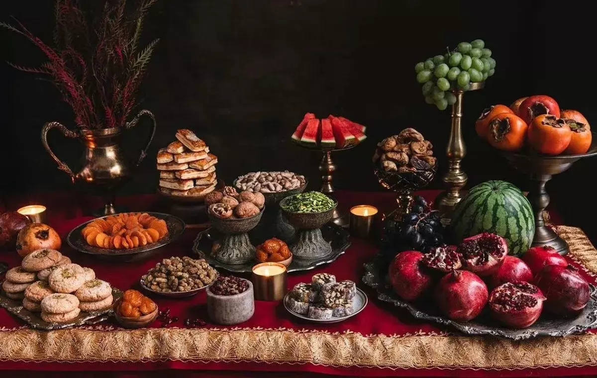 تزیین شیک و لاکچری شب یلدا برای عروس 4 تزیین شیک و لاکچری شب یلدا برای عروس 4