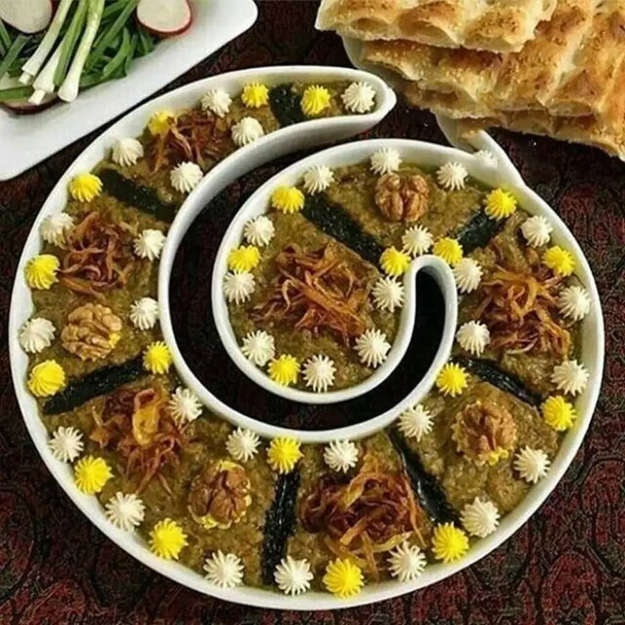 تزیین کشک و بادمجان 1 تزیین کشک و بادمجان 1
