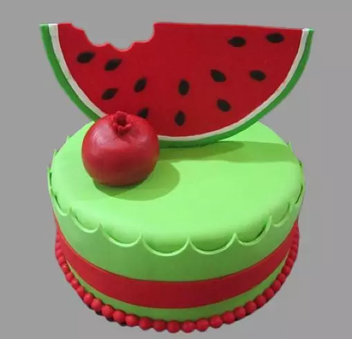 تزیین کیک شب یلدا 11