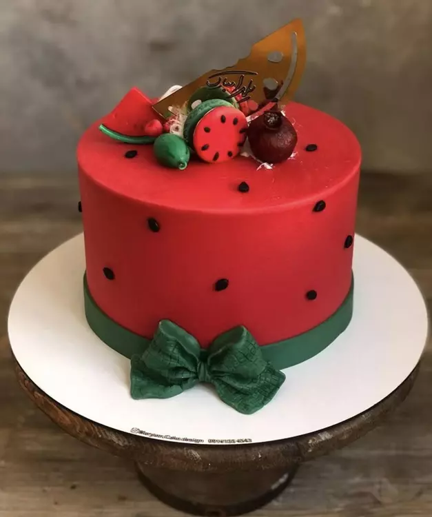 تزیین کیک شب یلدا 18