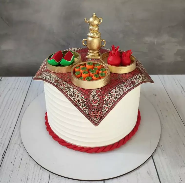 تزیین کیک شب یلدا 3