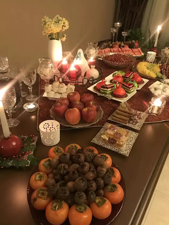 دیزاین میز شب یلدا 6