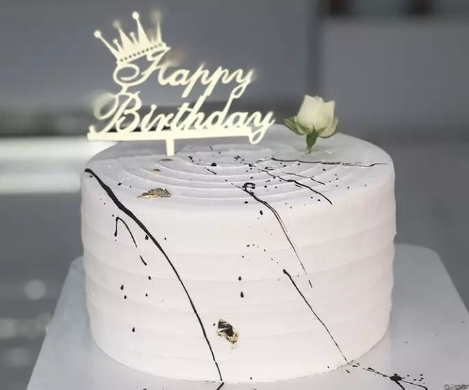 کیک مینیمال دخترانه 23