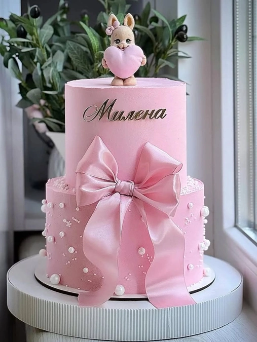 مدل‌ کیک صورتی دخترانه 1