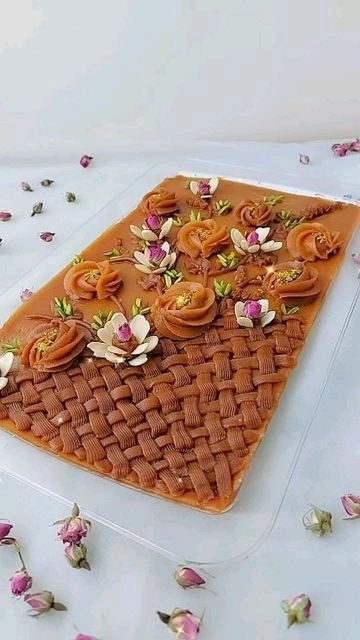 تزیین حلوا با گل محمدی 15 تزیین حلوا با گل محمدی 15