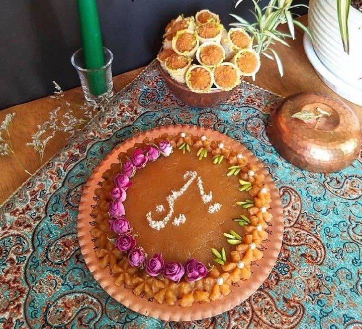 تزیین حلوا با گل محمدی 5 تزیین حلوا با گل محمدی 5