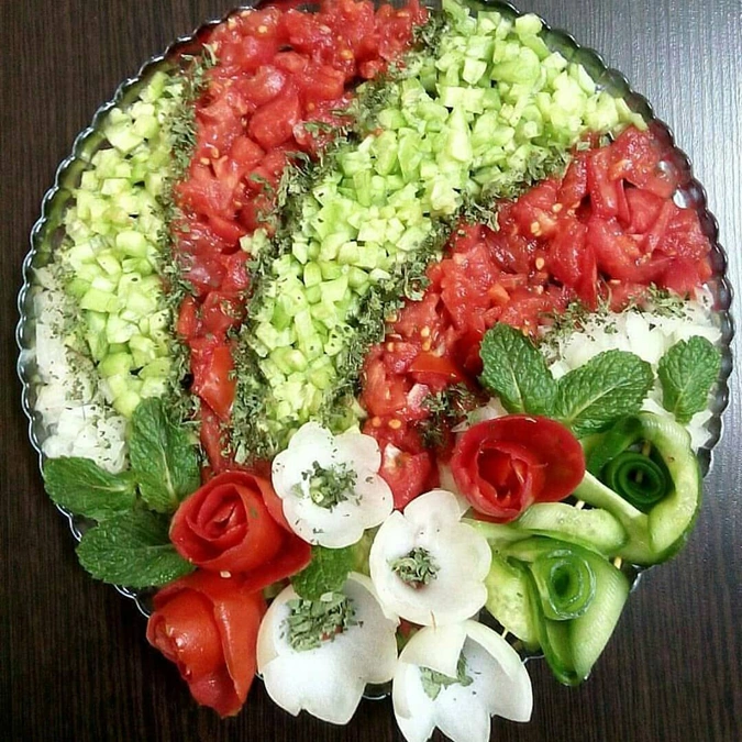 تزیین سالاد شیرازی 18