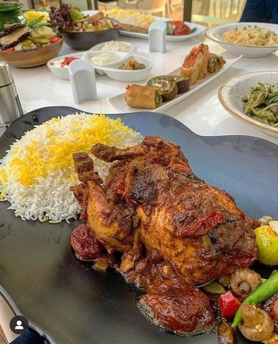 تزیین مرغ شکم پر 4