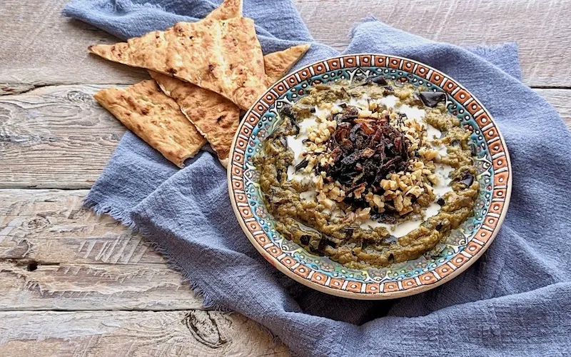 طرز تهیه کشک بادمجان برای دو نفر
