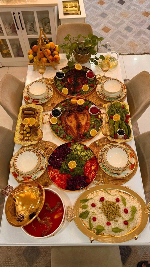 مدل چیدمان میز شام مجلسی 12 مدل چیدمان میز شام مجلسی 12